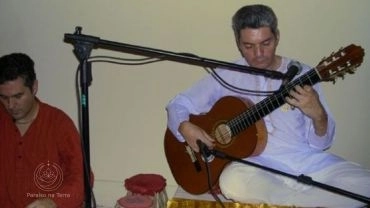 Retiro de P&aacute;scoa - O Poder do Som e a Cura da Paz com Sri Hanuman